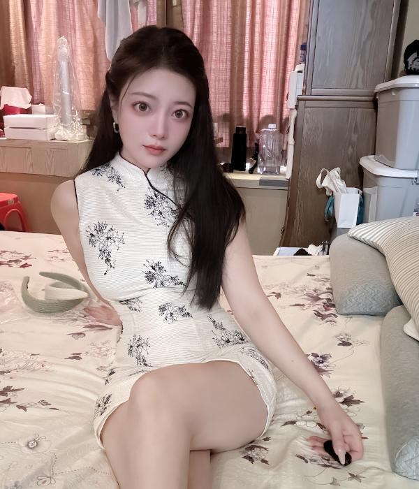 颜值女友柒柒