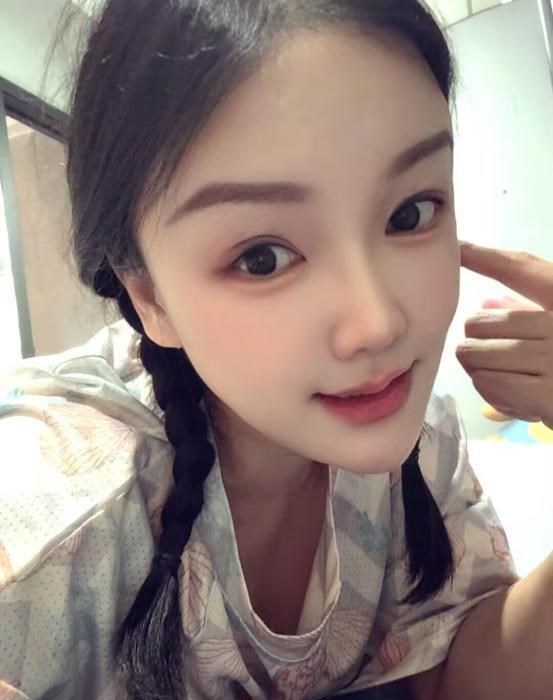 体验不错的依依老师
