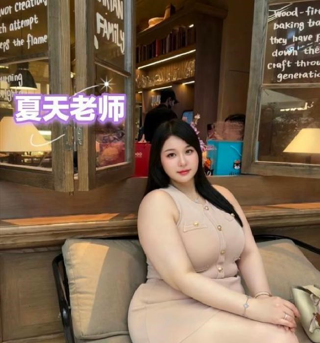 丰臀巨乳bbw回归