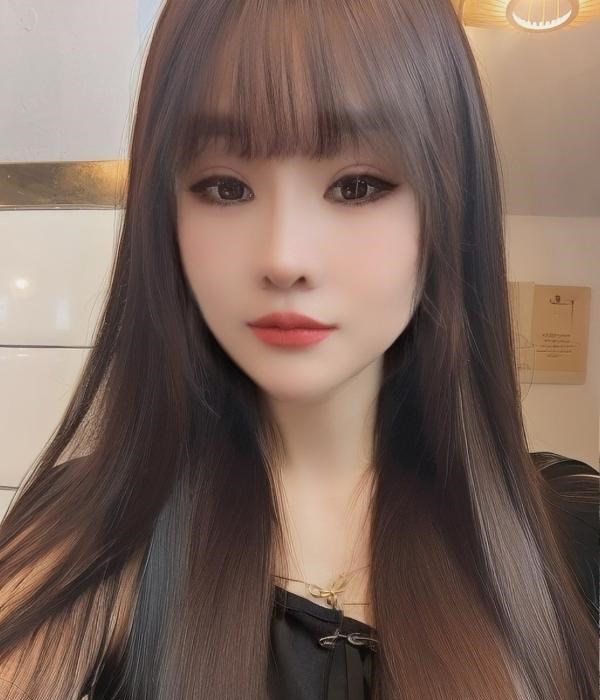 丰满水多小嫩妹