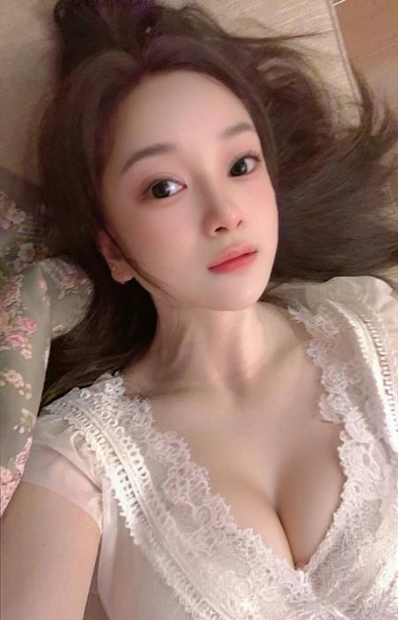 服务控大胸翘臀苏沫