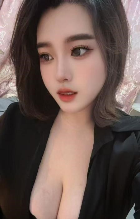 大波性感小骚妇
