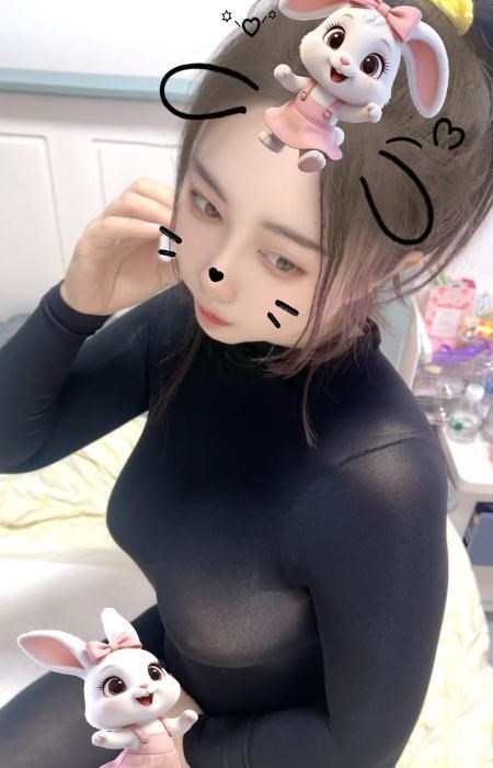 丰乳肥臀三通小姐姐