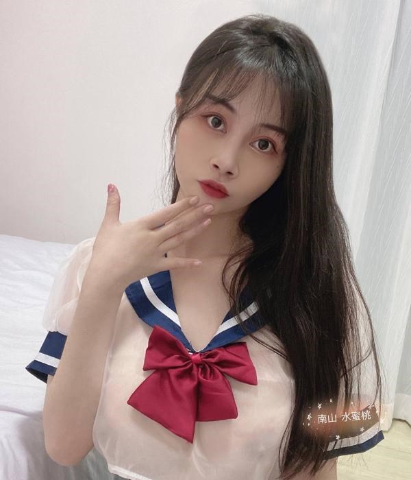 南山水蜜桃大白兔