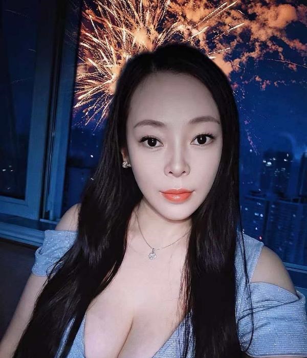 沙坪坝巨乳莉莉姐