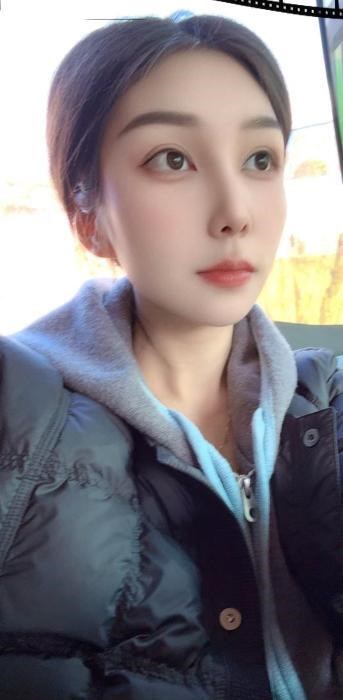 小个子窈窕女