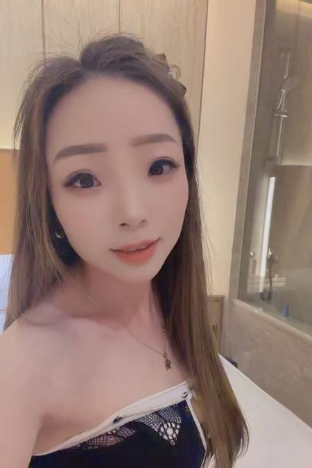 肤白小少妇珍珍