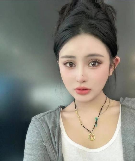 气质高挑服务系小姐姐
