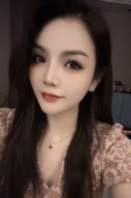 新疆美女黑丝大长腿