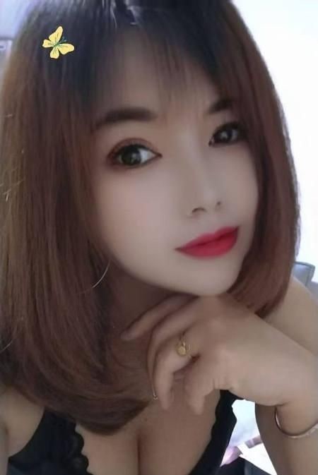 新建风骚大胸少妇