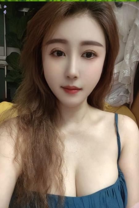 性感爆乳奶牛倩倩