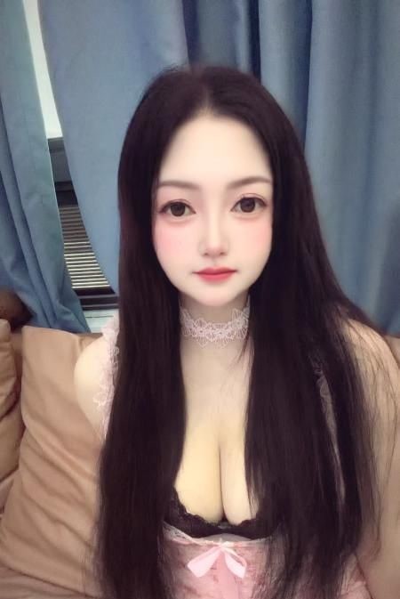 石湖性感大胸姐姐