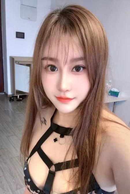 服务型少妇小艾 图片 2