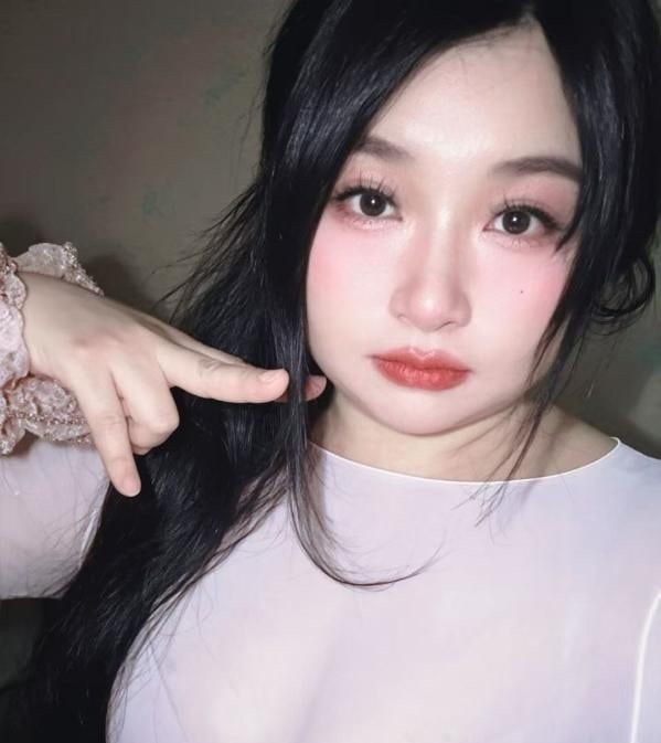 萧山巨臀美乳bbw