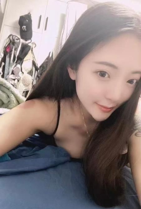 中项口爆极品美女 图片 3