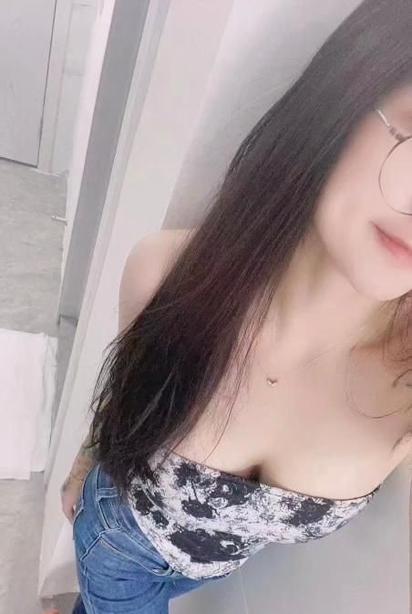 中项口爆极品美女 图片 4