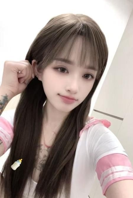 锦江精神小妹