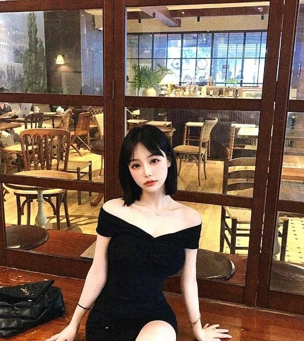 一线天小穴台湾UU