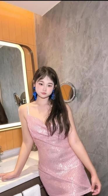 上城肉臀大蟒蛇果果 图片 2