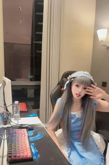 上城服务贴心妹子 图片 2
