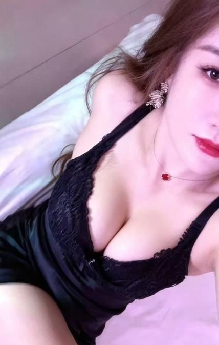 颜值大胸美女安晴 图片 4