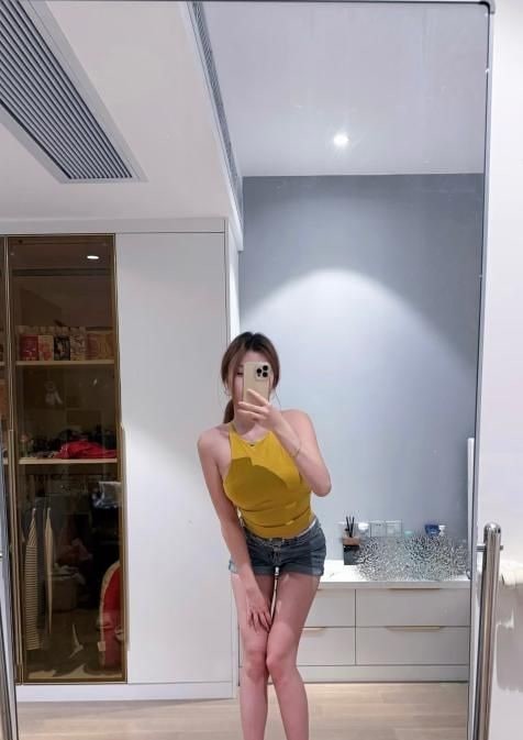 颜值芳芳 图片 2