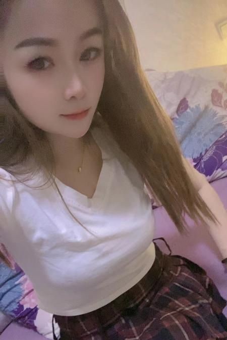 昆山娇小泡芙小姐
