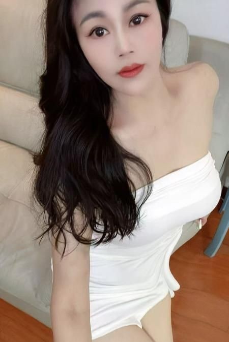 自律爱健身的骚姐姐
