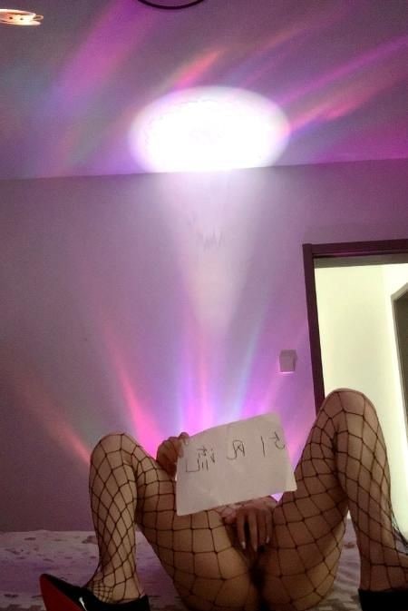 粉乳翘臀尤物甜甜 图片 3
