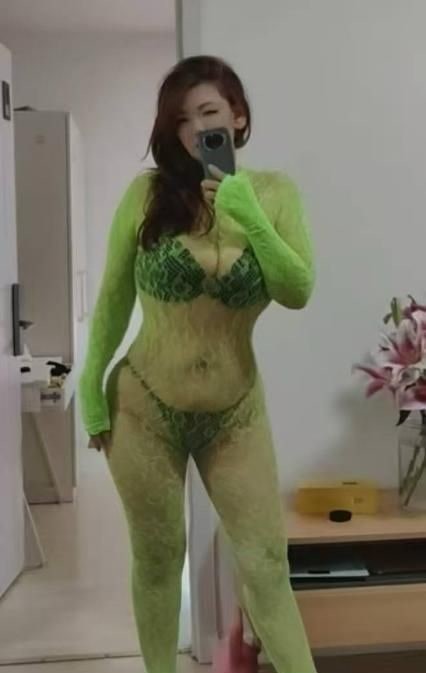 静安风骚大屁股熟女 图片 3